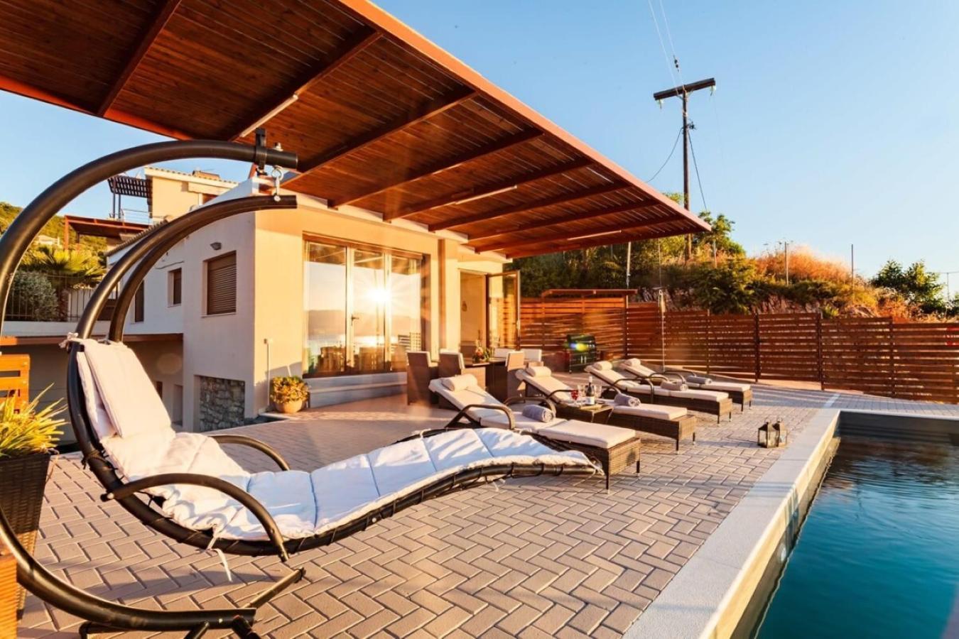 Seaside Summer Bliss - Aurora Luxury Pool Paradise Petalídi Kültér fotó