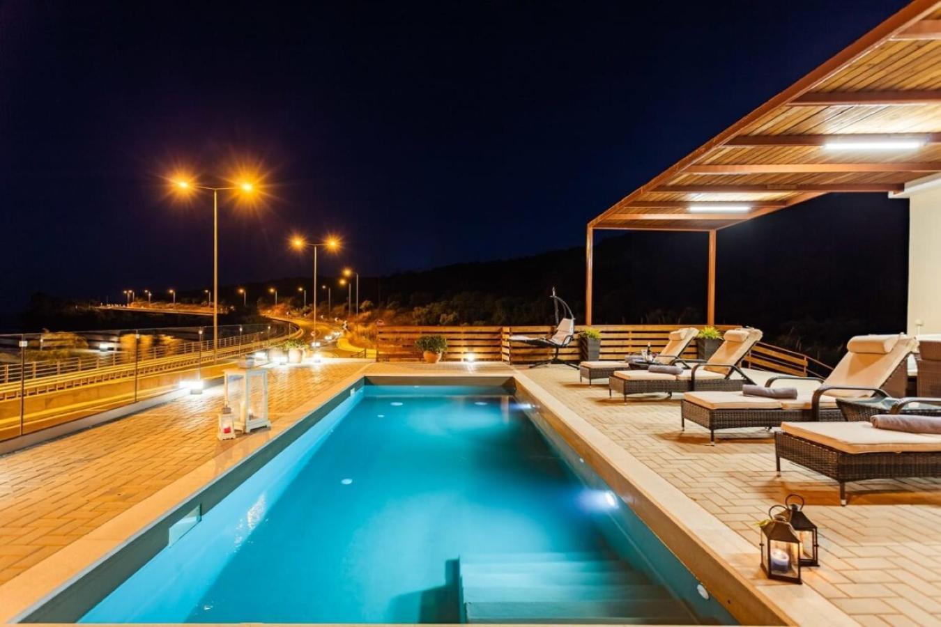 Seaside Summer Bliss - Aurora Luxury Pool Paradise Petalídi Kültér fotó
