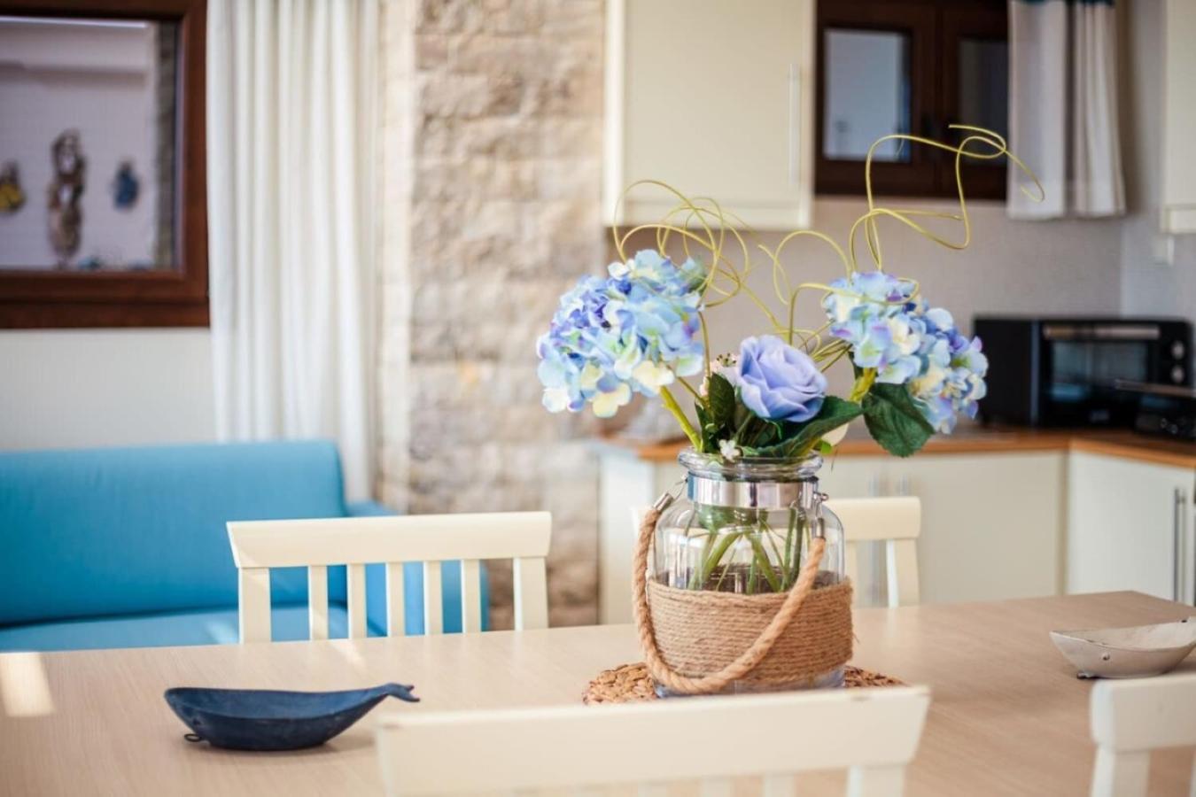 Seaside Summer Bliss - Aurora Luxury Pool Paradise Petalídi Kültér fotó